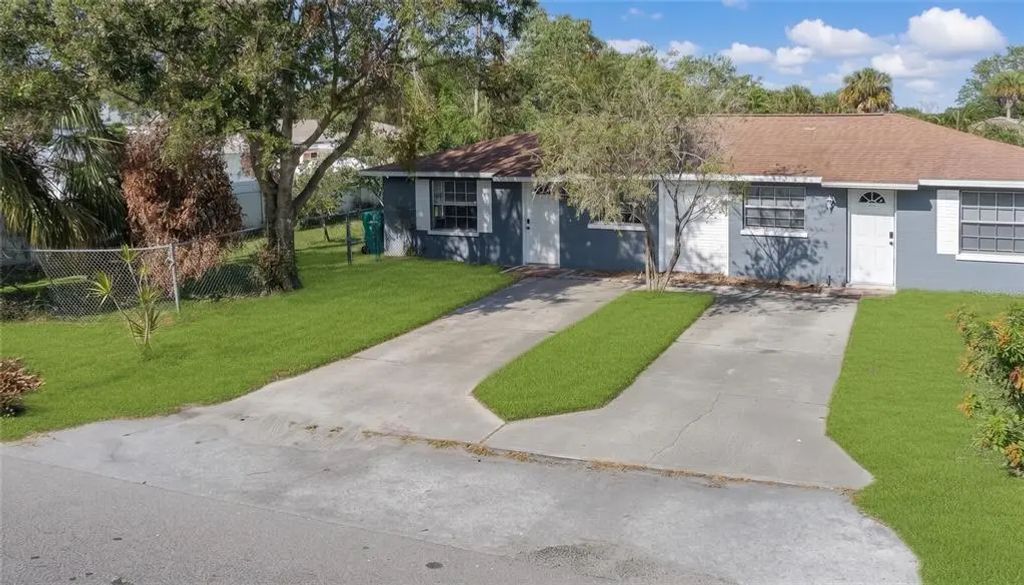 1324 59th Avenue E, BRADENTON