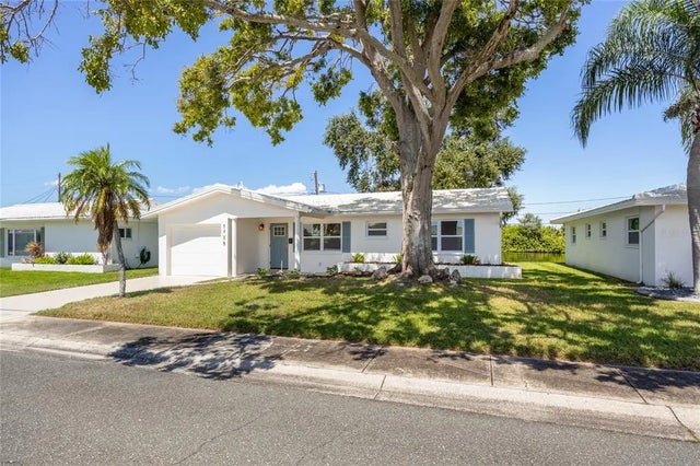 3735 101st Avenue, PINELLAS PARK