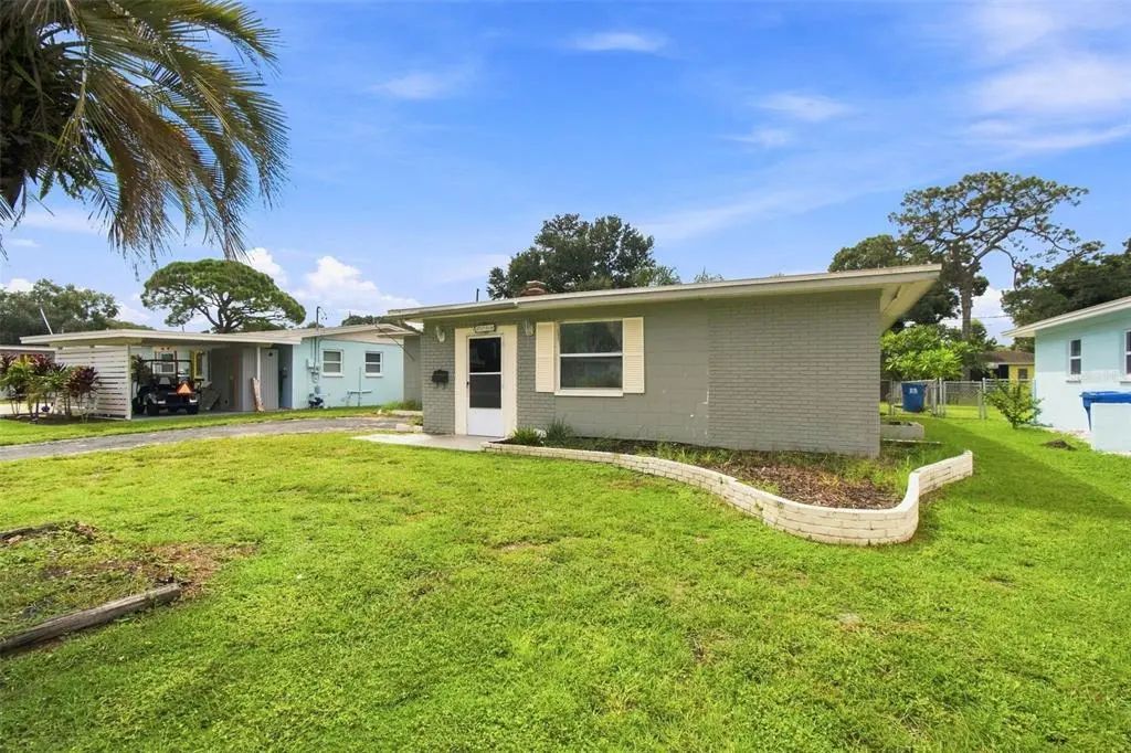 7718 33rd Avenue N, ST. PETERSBURG