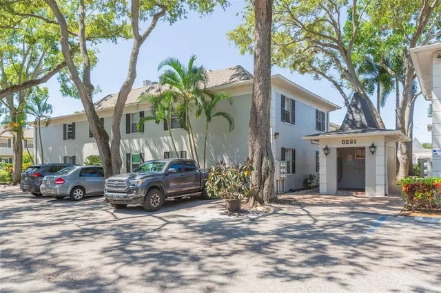 5221 Bayshore Boulevard 34, TAMPA