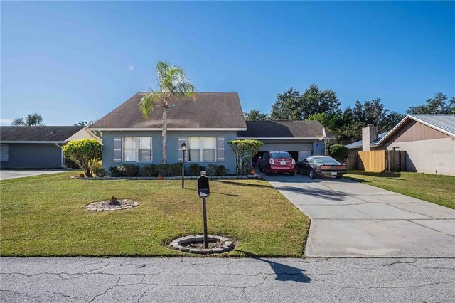 2221 Eastmeadows Road, LAKELAND