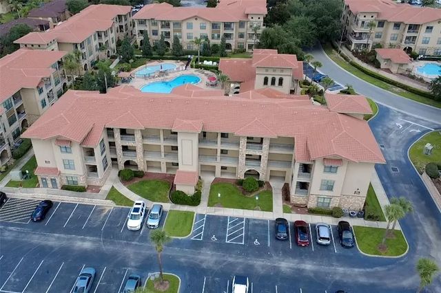 912 Charo Parkway 233, DAVENPORT