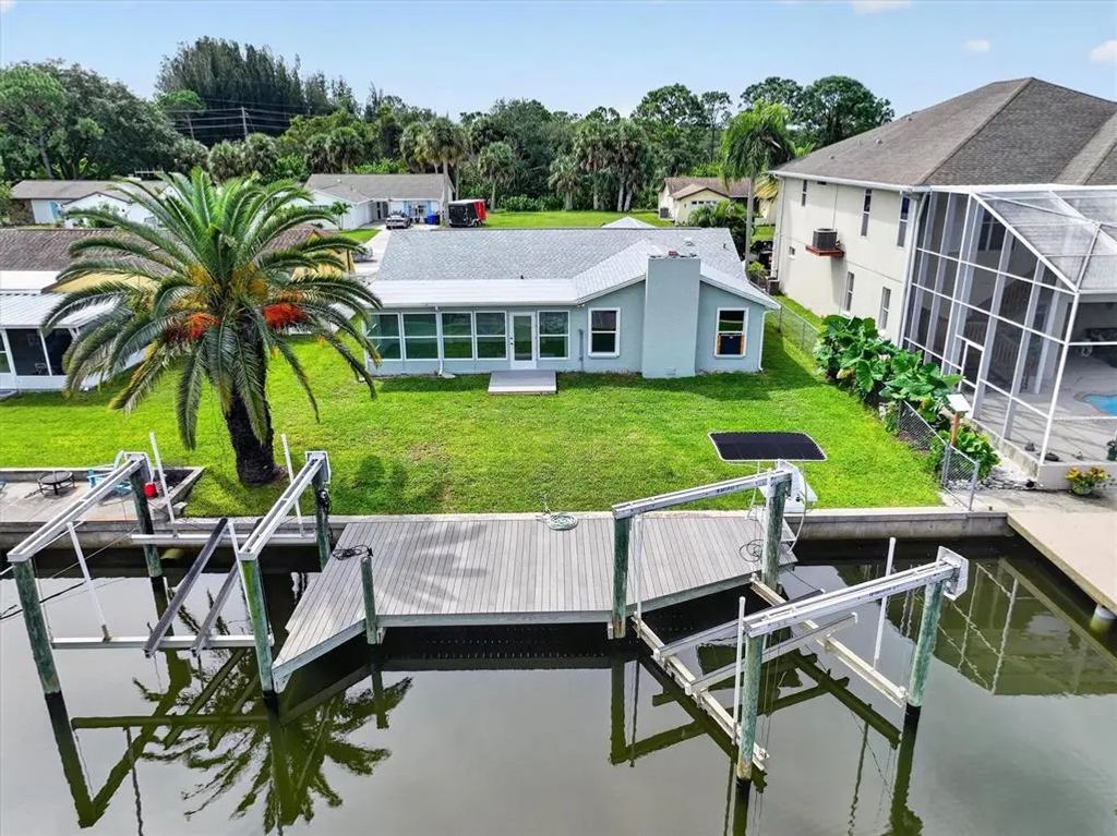 7427 Southwind Drive, HUDSON