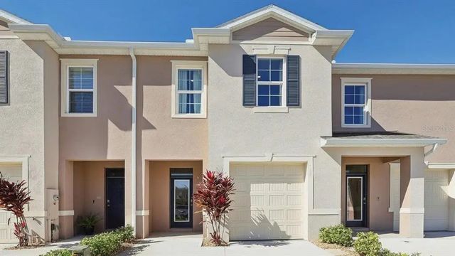 2570 Olympic Court, DAVENPORT