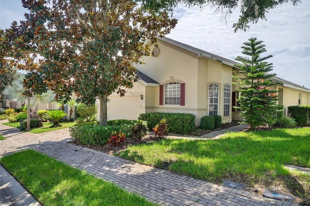 455 Windsor Place, DAVENPORT