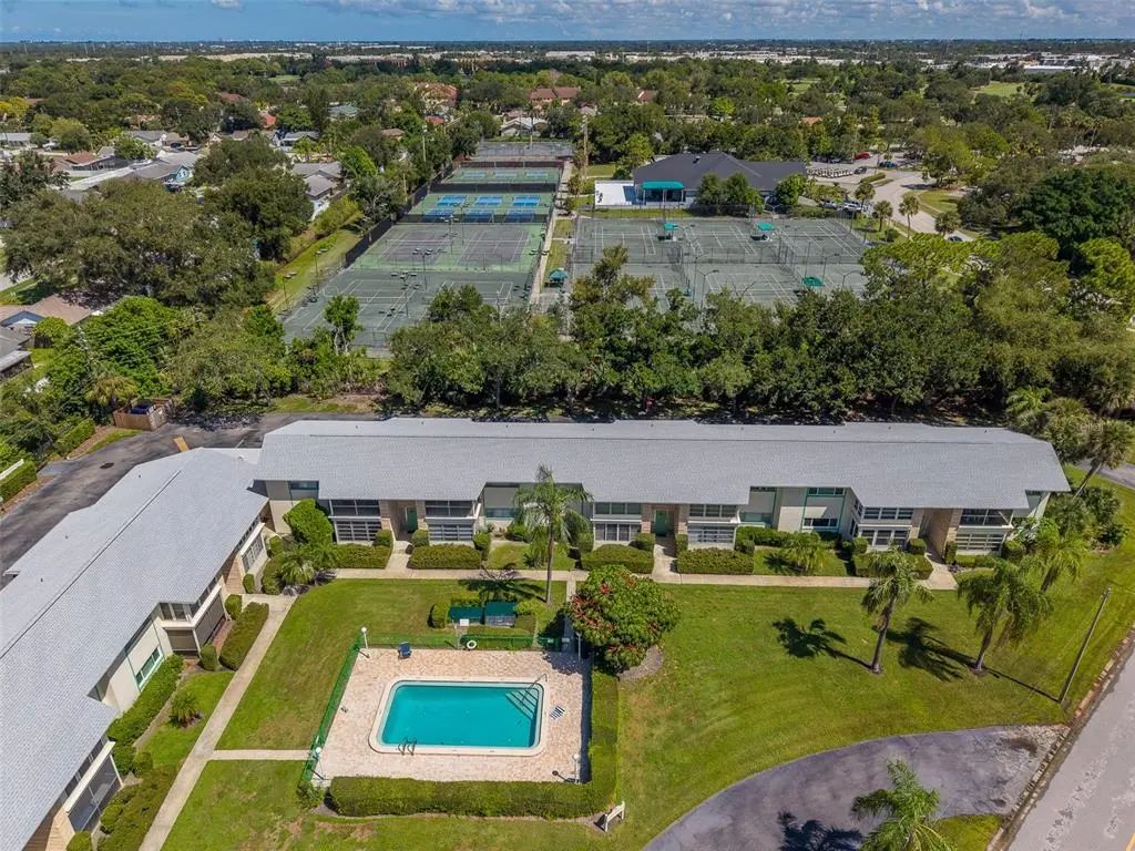 8301 Bardmoor Boulevard 110, SEMINOLE
