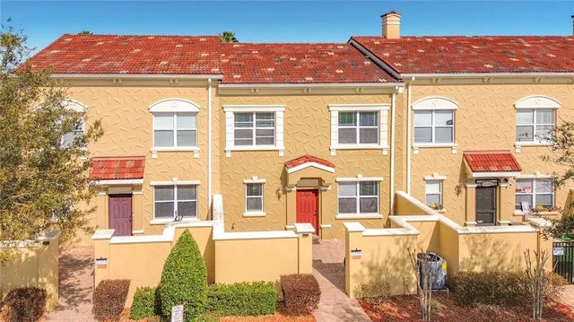 2380 Bella Vista Drive, DAVENPORT