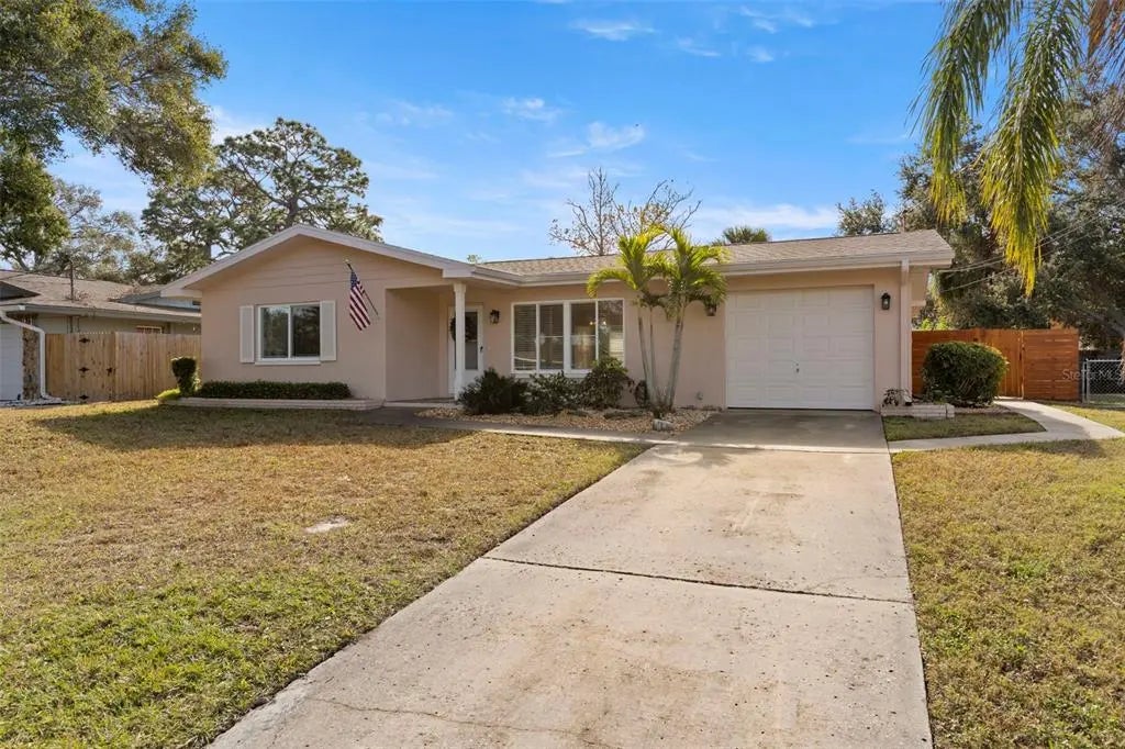 3294 Harbor Lake Drive, LARGO