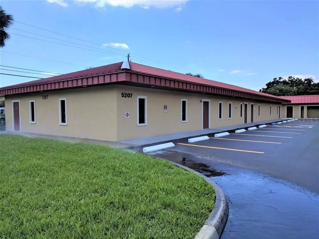 5207 26th Street W 106, BRADENTON