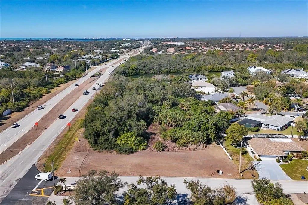 2099 S Tamiami Trail, OSPREY