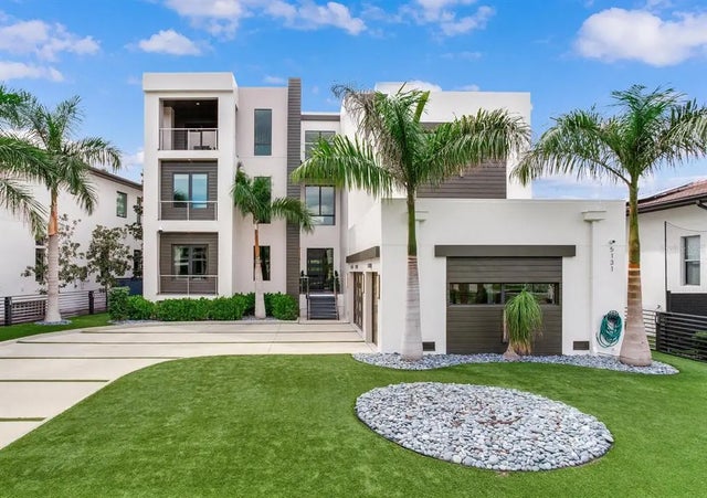 5131 W Neptune Way, TAMPA