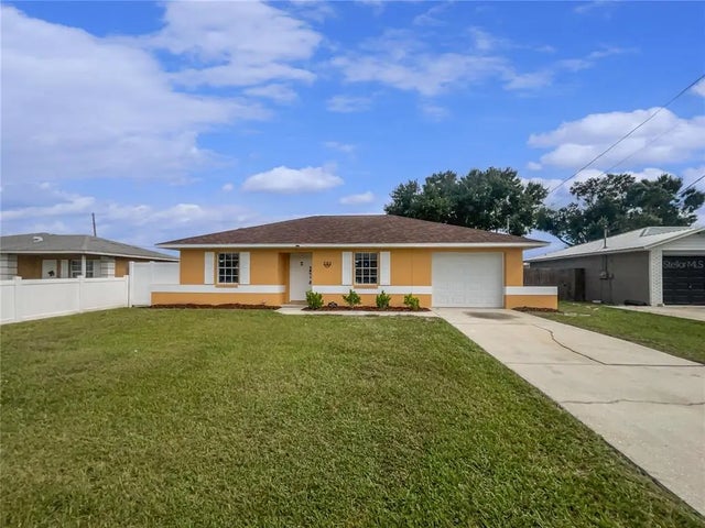 203 Summer View Drive, WINTER HAVEN