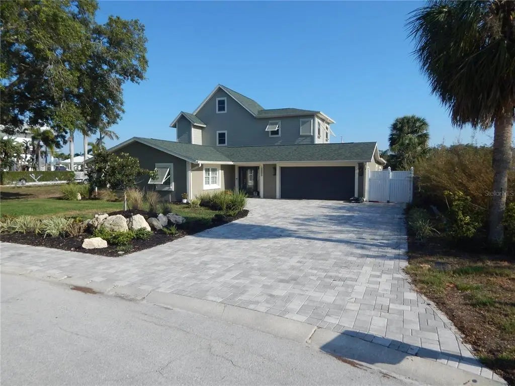 8025 Island Drive, PORT RICHEY
