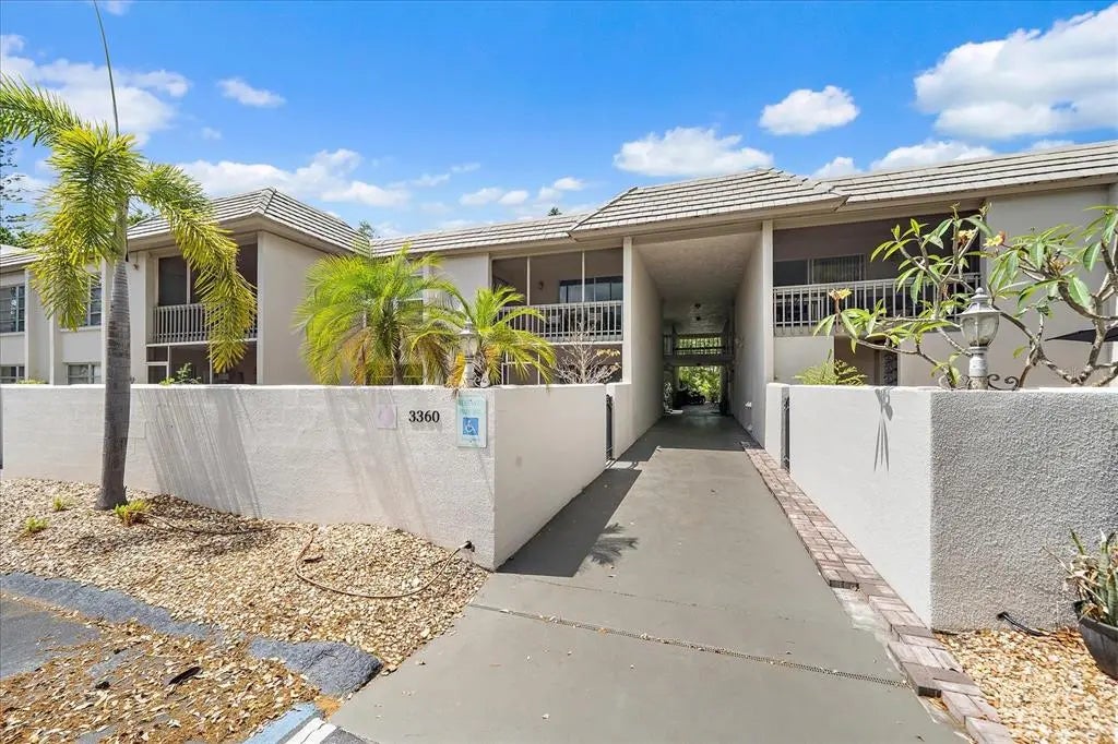 3360 S Osprey Avenue 104b