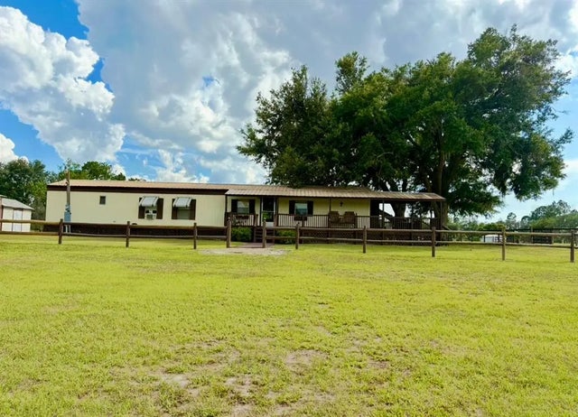 44645 Misty Isle Drive, DELAND