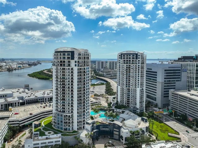 1209 E Cumberland Avenue 2404, TAMPA
