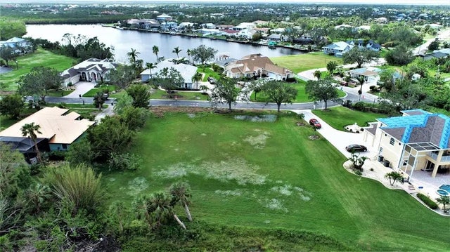 4310 Point Court, PORT CHARLOTTE