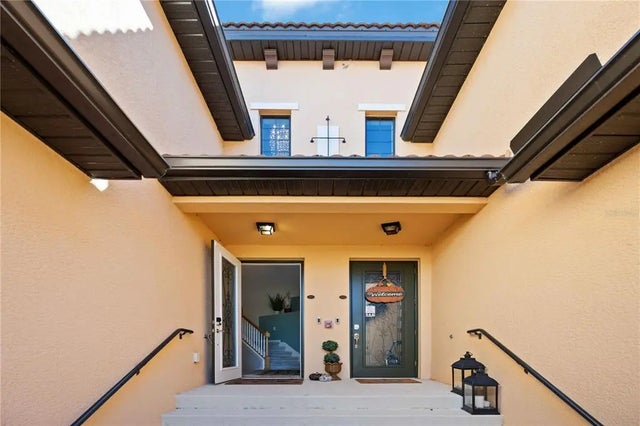 10817 Tarflower Drive 201, VENICE