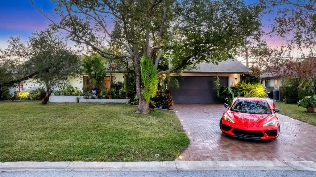 4076 Southwell Way, SARASOTA