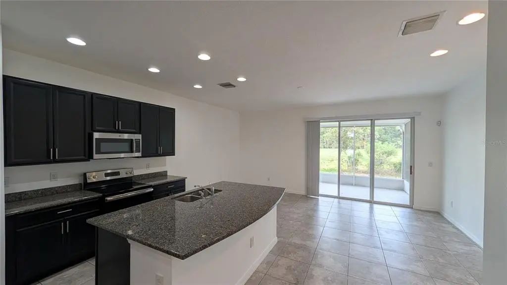 7046 Grand Elm Drive, RIVERVIEW