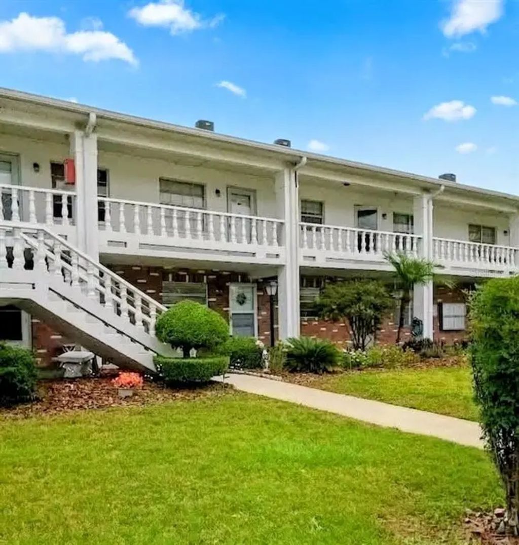4744 Azalea Drive 204, NEW PORT RICHEY