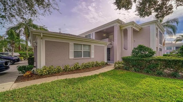 5655 Sheffield Greene Circle 61, SARASOTA