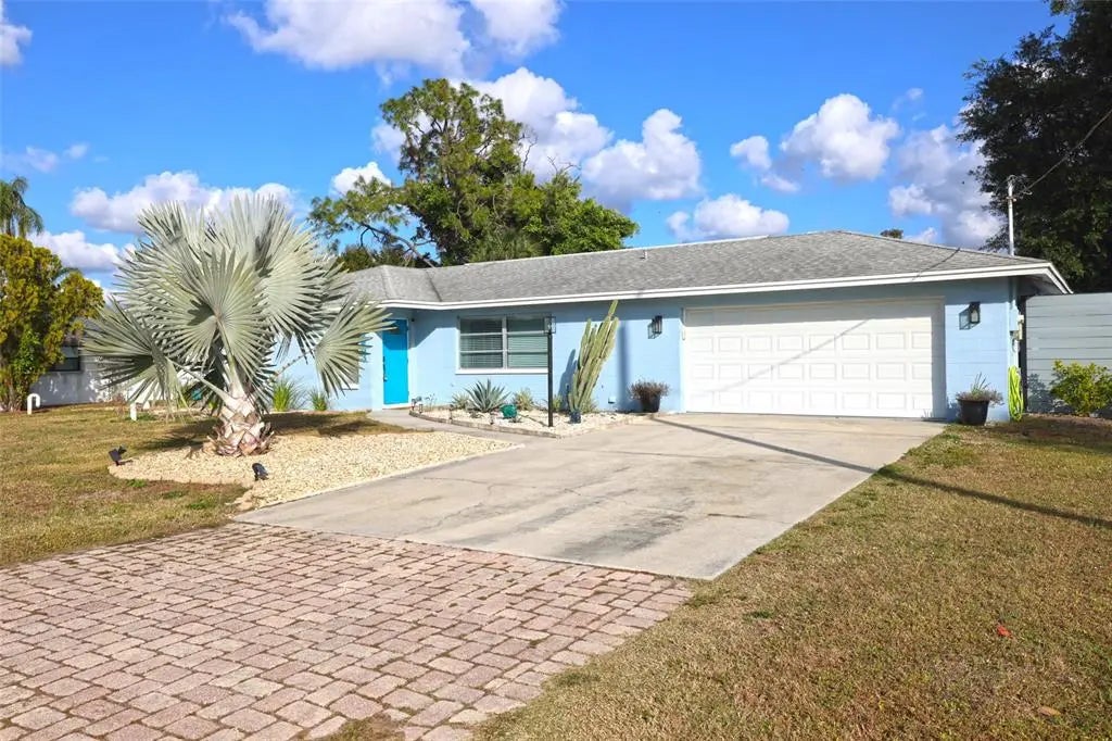 3233 Teal Avenue, SARASOTA