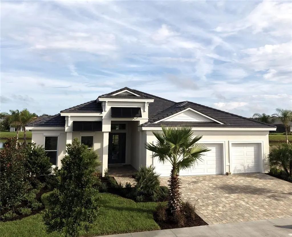 1561 Lake Bank Lane, DELAND