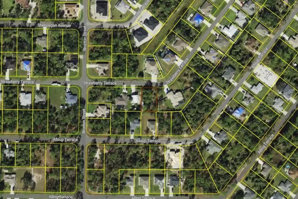 Strawberry Terrace, NORTH PORT