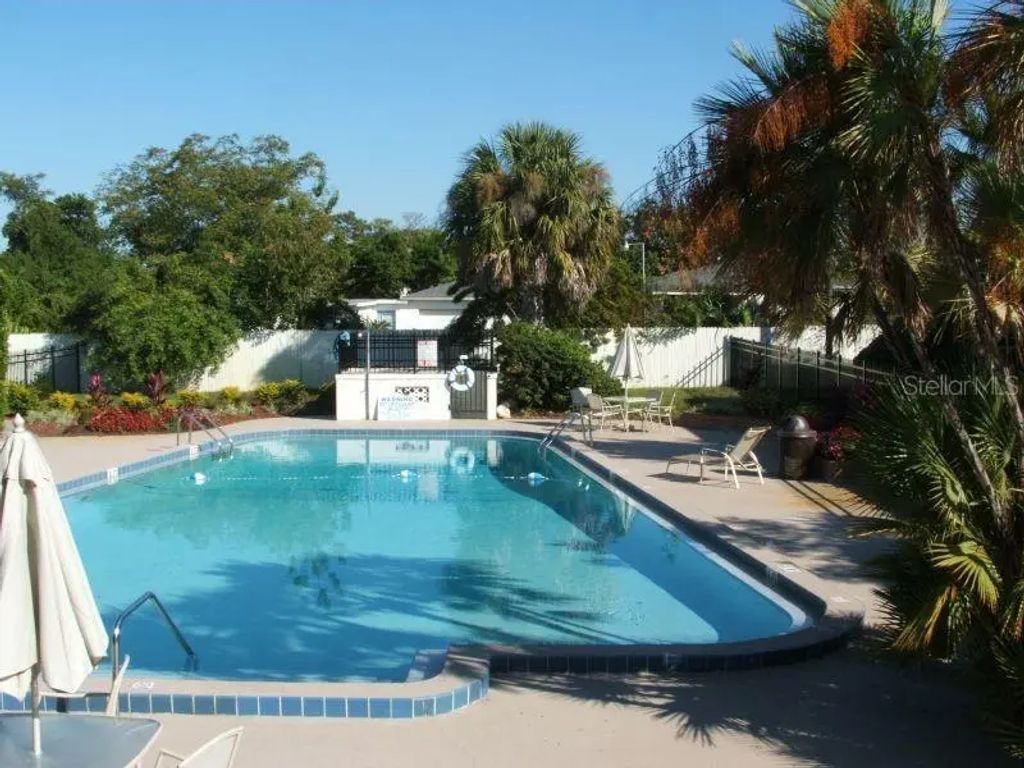 5317 Curry Ford Road J102, ORLANDO