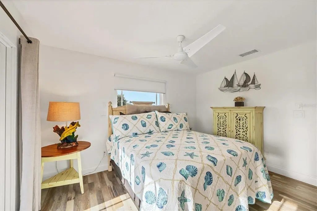 Gulf Shores Realty: 24 7077838f40d62992ea0581283bc39620 l