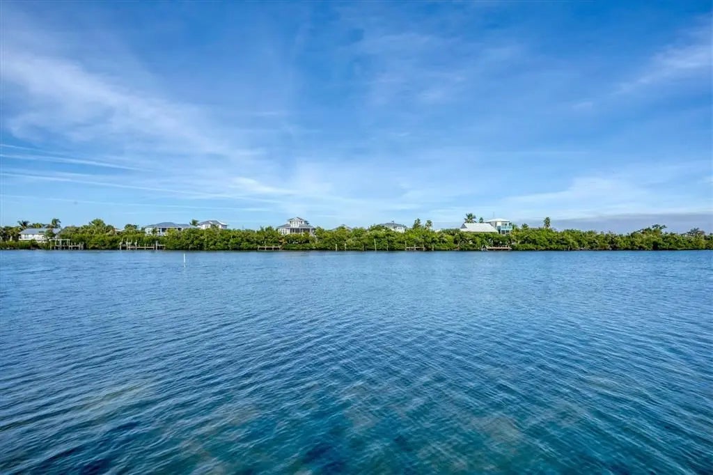 Gulf Shores Realty: 55 394fc5a6489fcc021c0cb9ddd1a2d8b8 l