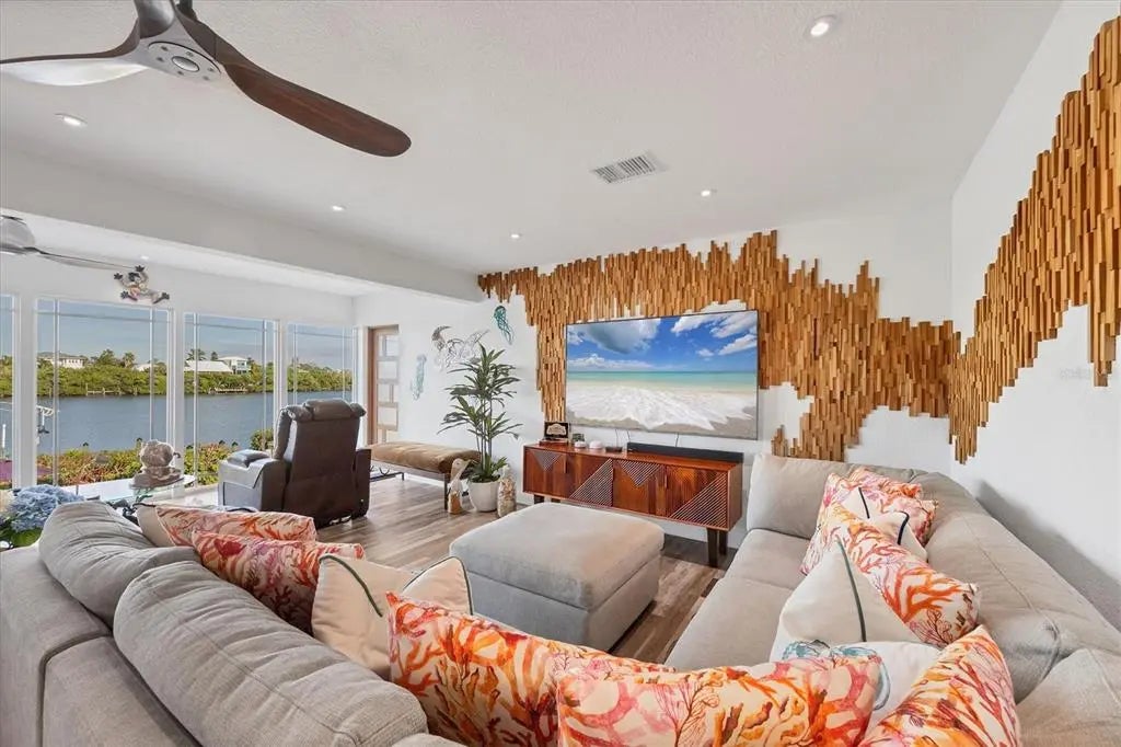 Gulf Shores Realty: 6 98801acfe7ade9a9d95a330849ad00f5 l