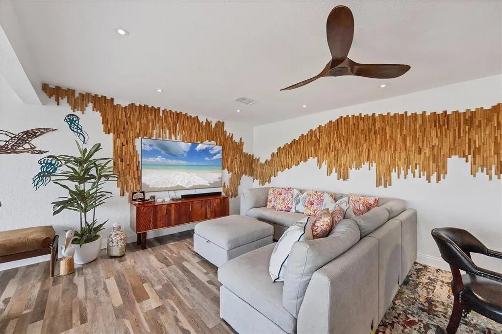 Gulf Shores Realty: 8 a168bdc7e91f8013090461ba8b1bf0ed l