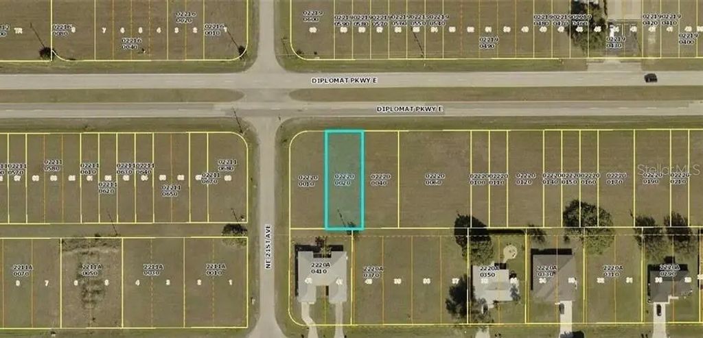 2104 Diplomat Parkway E, CAPE CORAL