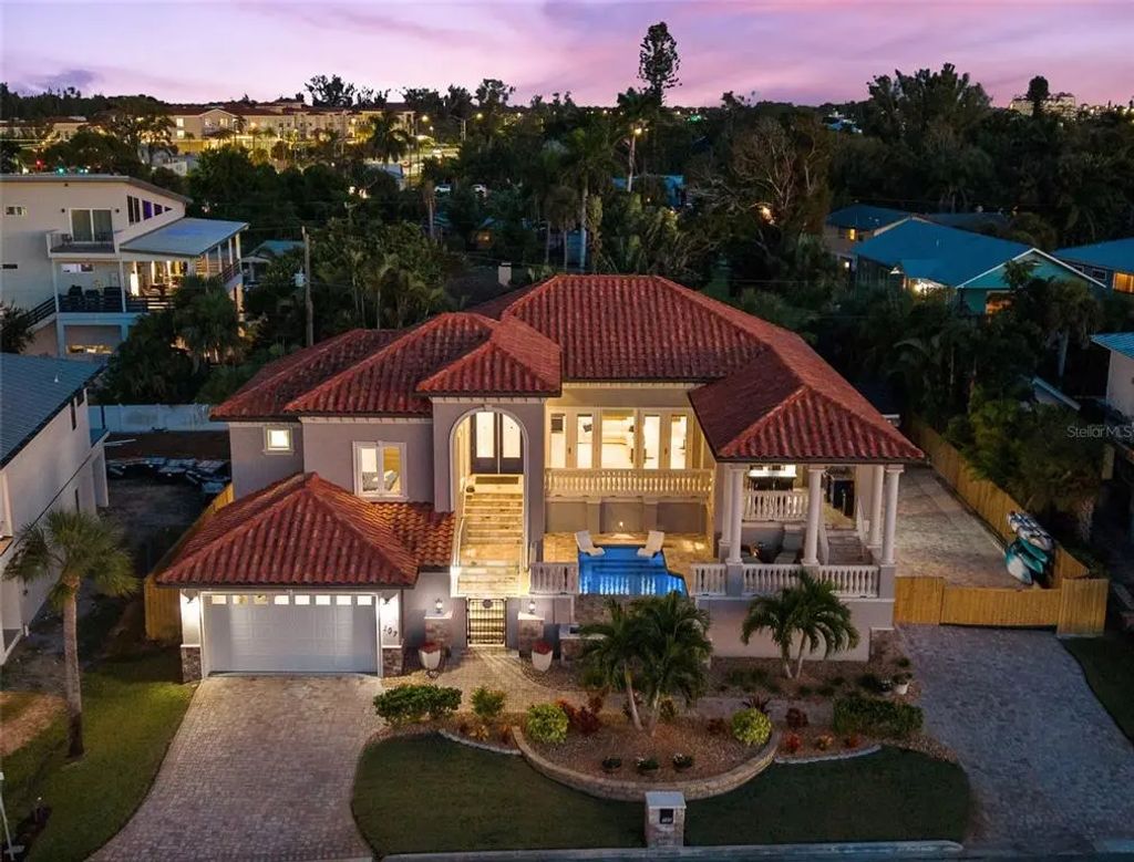 107 Sunset Drive, NOKOMIS