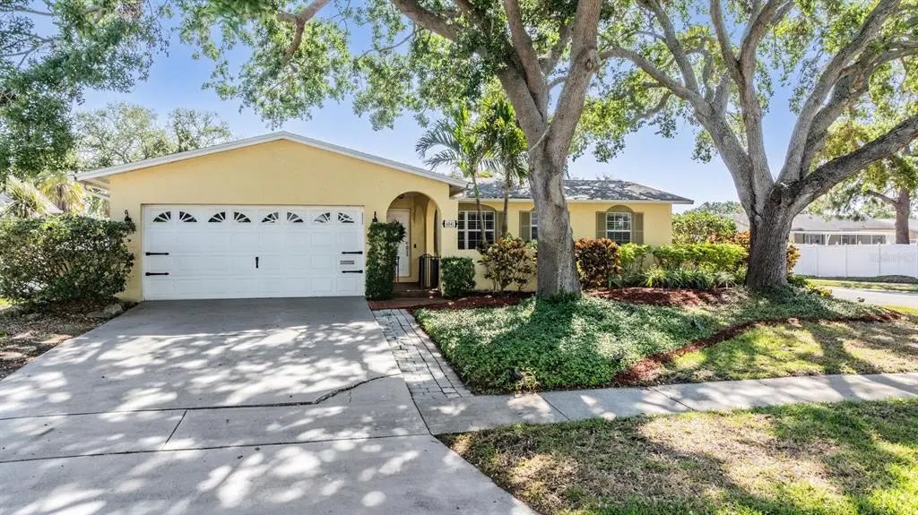 6041 16th Lane Ne, ST PETERSBURG