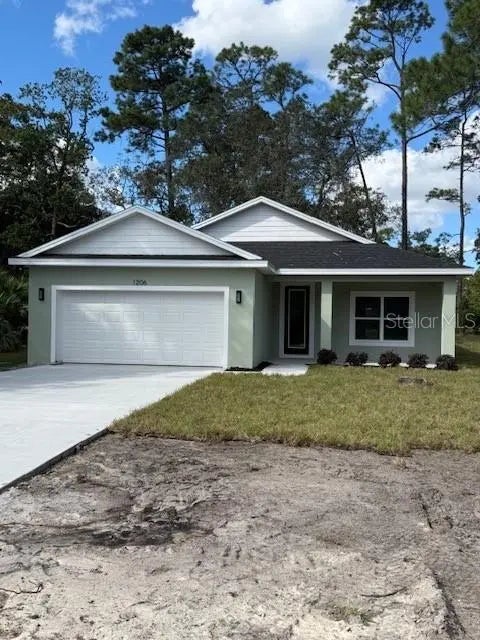 1206 8th Avenue, DELAND