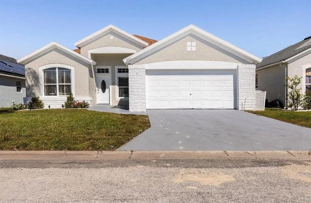 1041 Jaybee Avenue, DAVENPORT