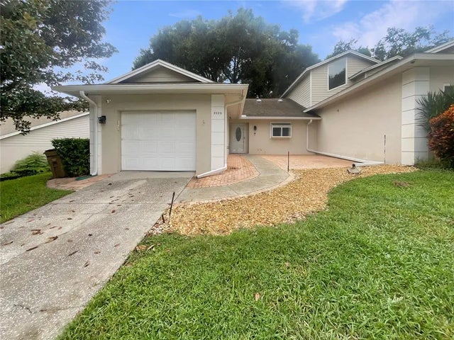 9028 Village Green Boulevard, CLERMONT