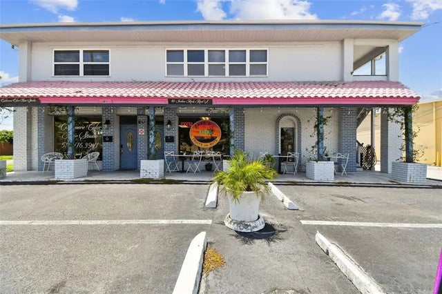 80 Indian Rocks Road S, BELLEAIR BLUFFS