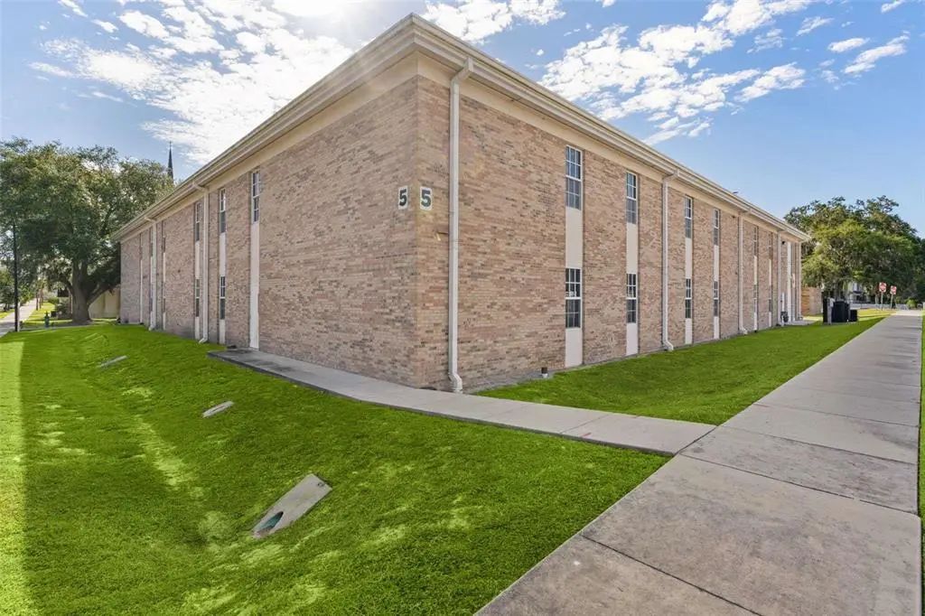 1019 W Main Street, LEESBURG