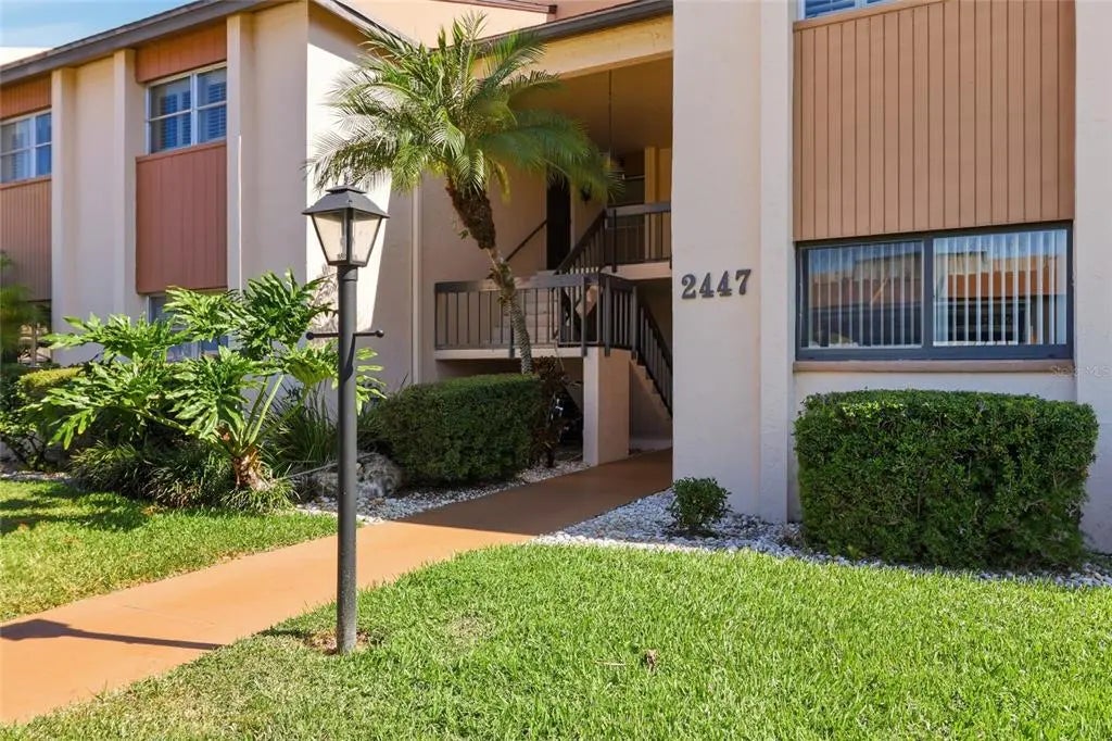 2447 Clubhouse Circle 203, SARASOTA