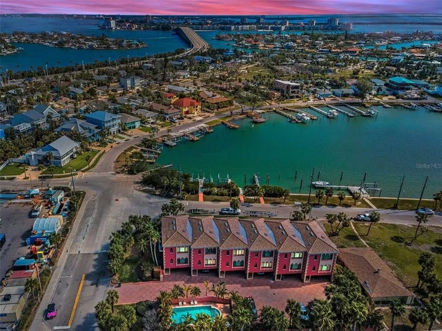 3390 W Maritana Drive 4, ST PETE BEACH