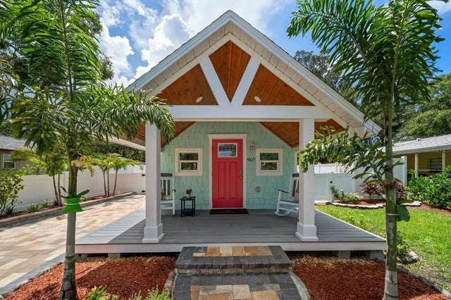 907 15th Avenue Nw, LARGO