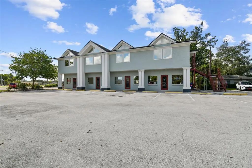 1137 Bartow Road 204, LAKELAND