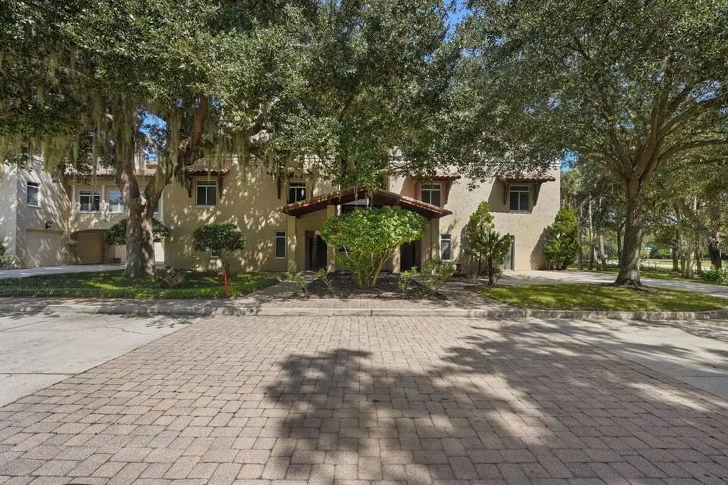 114 Club House Drive 305, PALM COAST