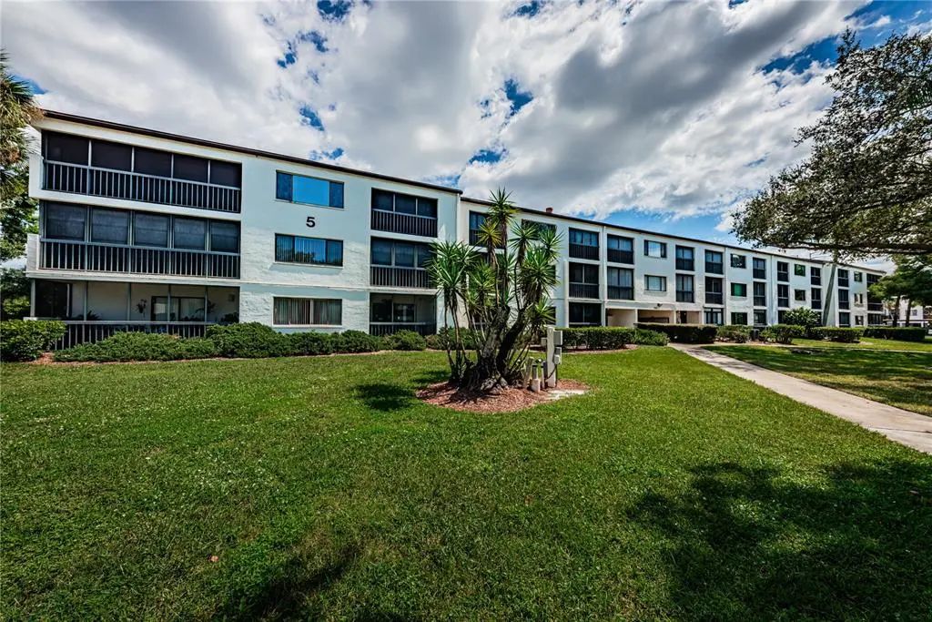 2591 Countryside Boulevard 5106, CLEARWATER