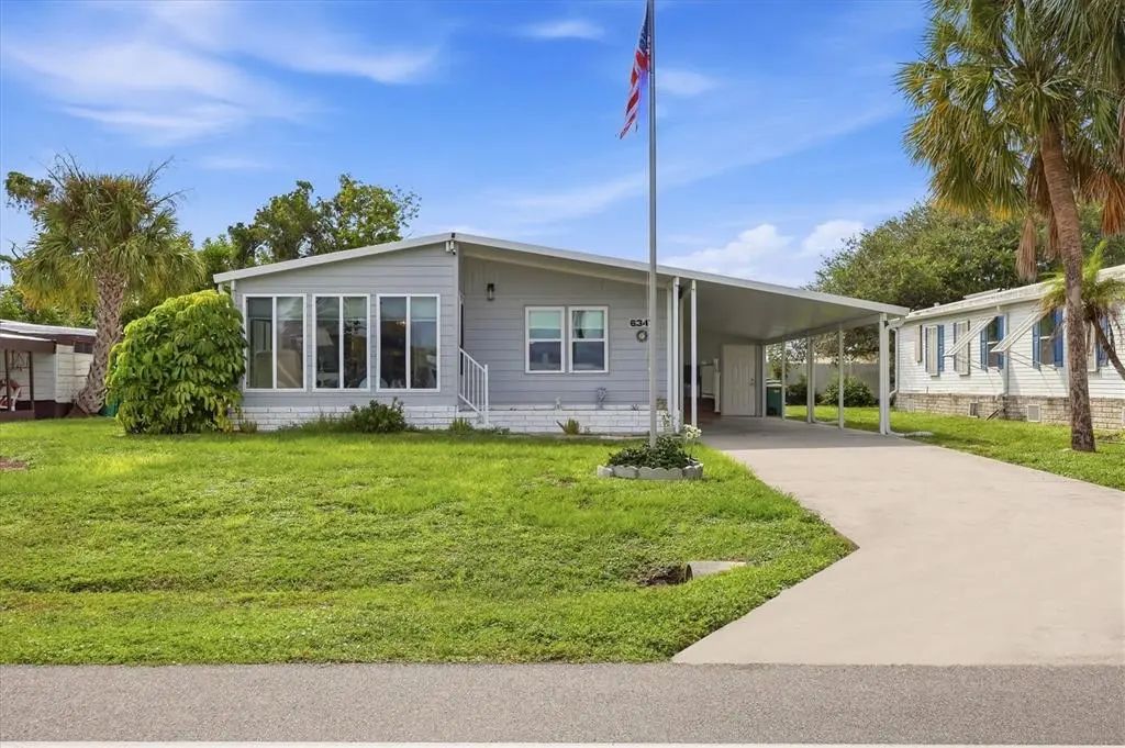 6347 Oriole Boulevard, ENGLEWOOD