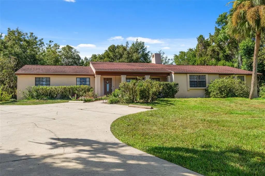 8943 Silver Lake Drive, LEESBURG